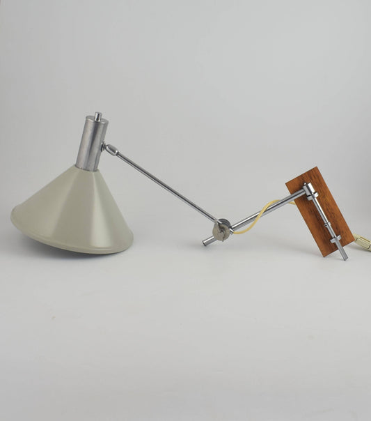 Chrome and gray aluminum wall lamp, Adjustable silver colour arm lamp from 1960s