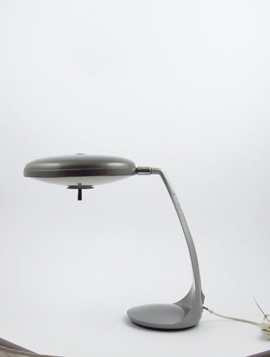 Lámpara de mesa Lupela H37 Reina o queen, precioso icono del estilo de los años 60.