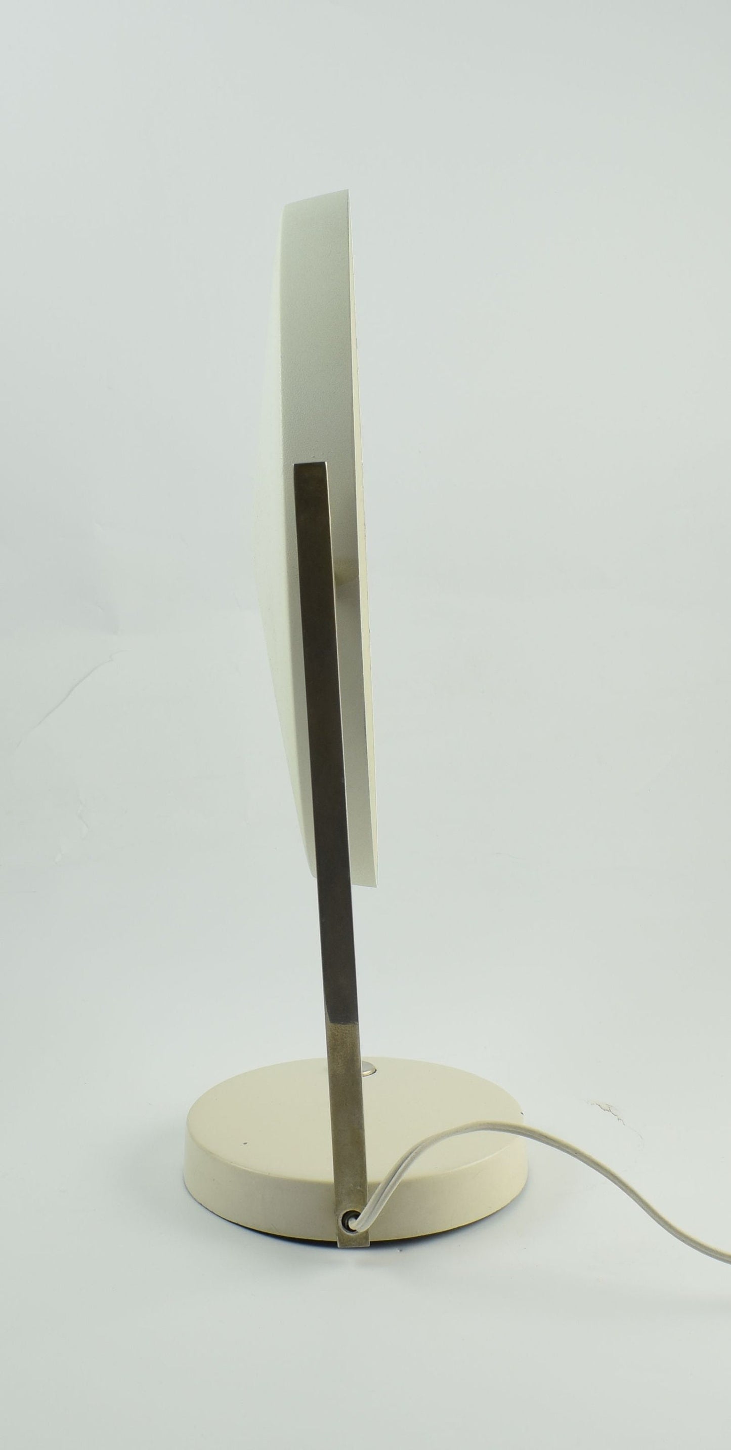 Hillebrand leuchten tafellamp Oslo, grijze bureaulamp ontworpen door Heinz Pfaender 1962.
