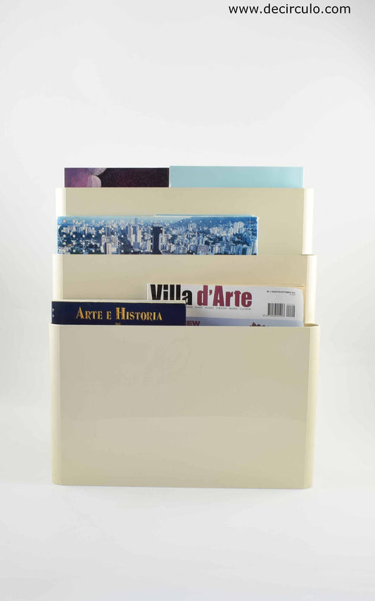 Kartell Giotto Stoppino Gran estante para revistas o periódicos vintage blanco de los años 70