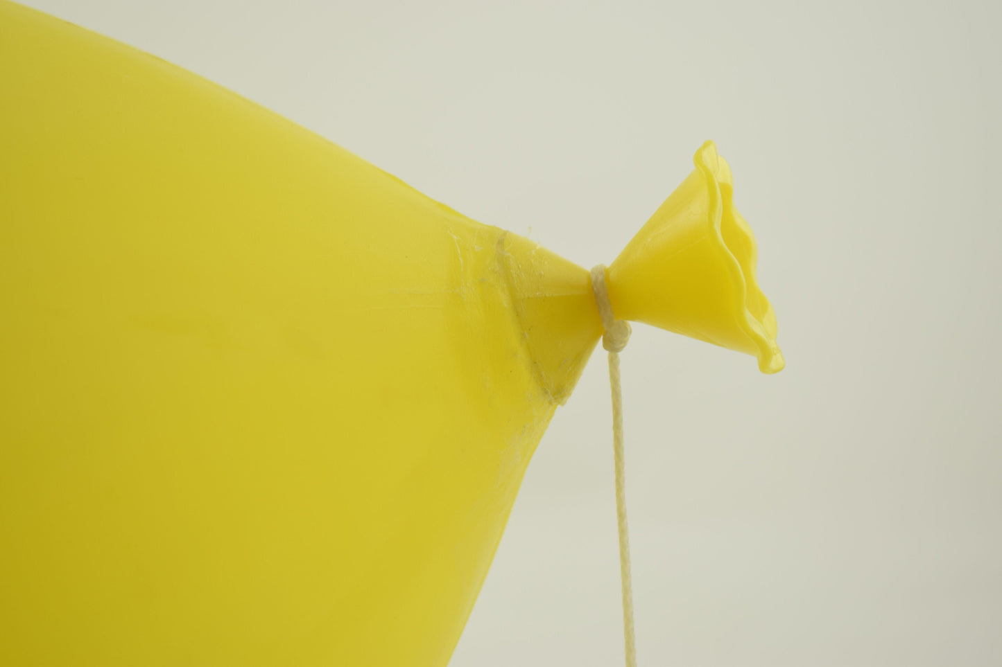 Lámpara de pared/techo Balloon amarilla o lámpara de mesa versión XL