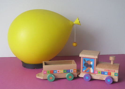 Lámpara de mesa o aplique/techo Balloon diseñada por Yves Christin para Bilumen