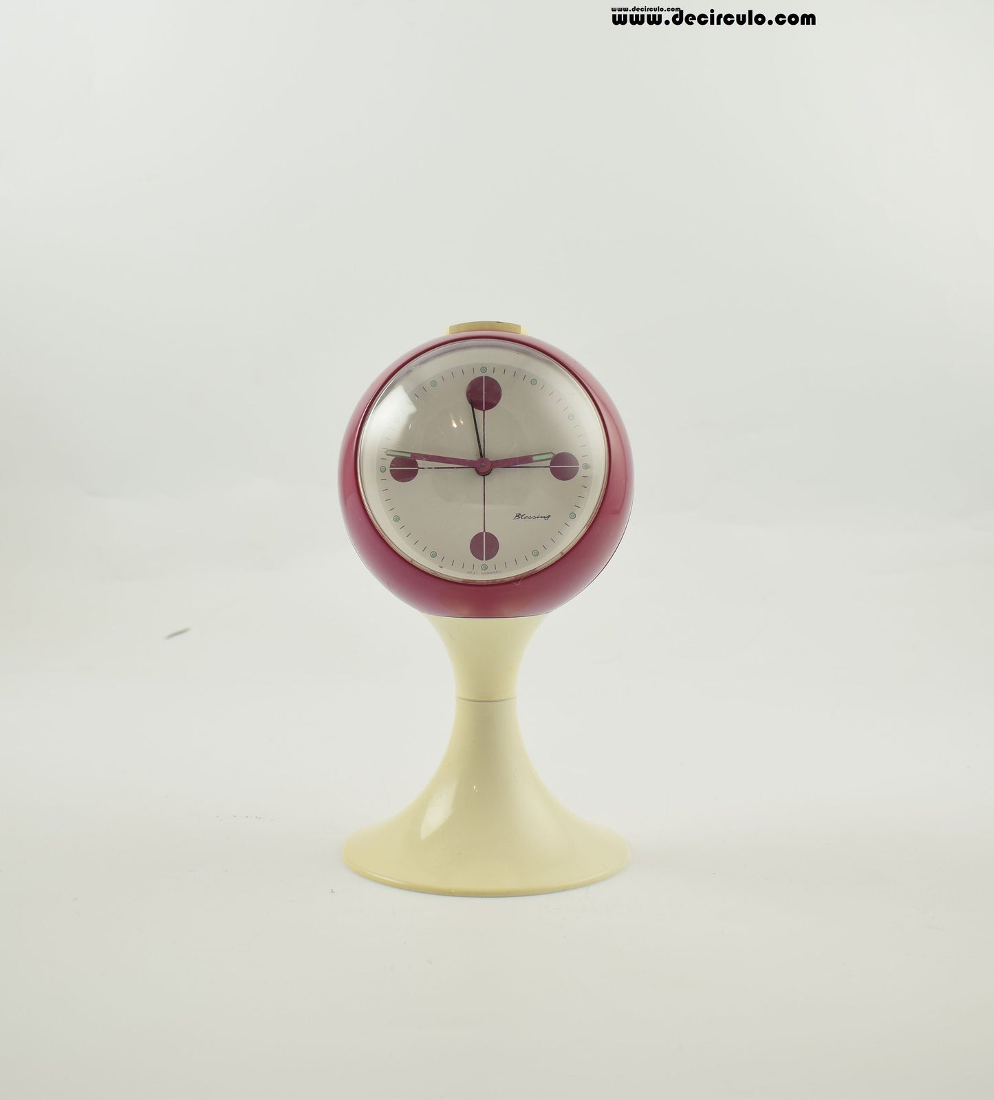 Pedestal alarm clock in a tulip shape, made by Blessing, west Germany, in the early seventies.