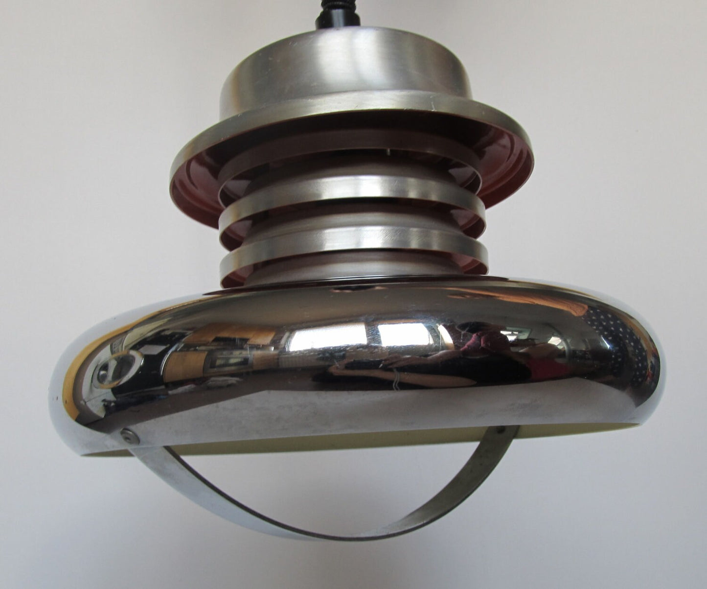 Metal 1970s vintage hanging light with pullcord