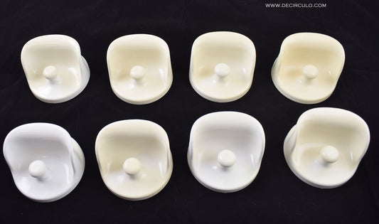 8 witte kleur Vintage 4702 Garderobehaak van Olaf von Bohr voor Kartell