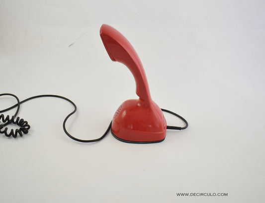 Rojo Ericofon famoso teléfono moderno de mediados de siglo de Ericsson