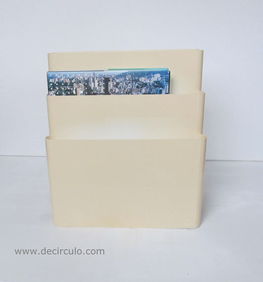 Kartell Giotto Stoppino Gran estante para revistas o periódicos vintage blanco de los años 70