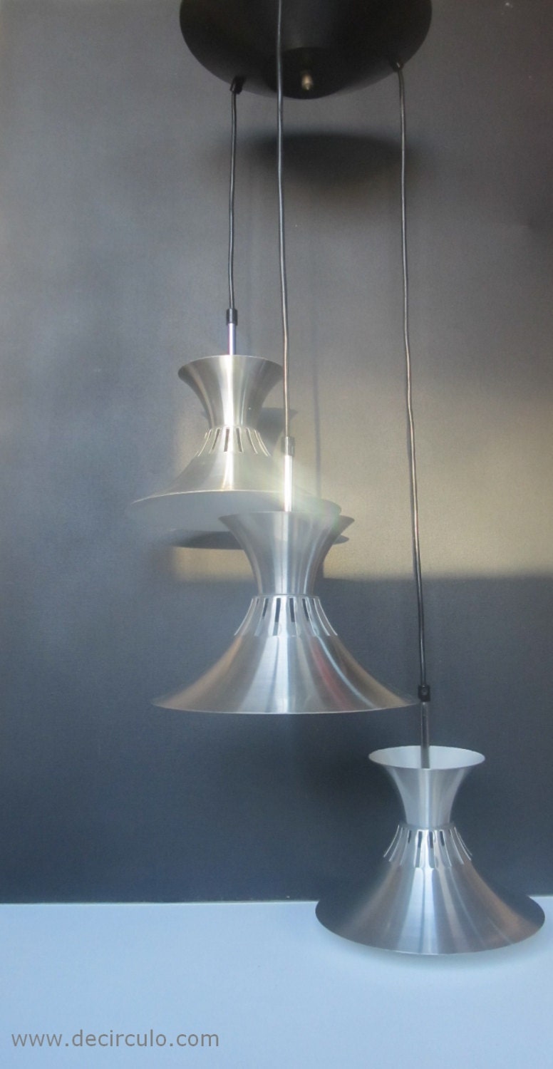 Cascadelamp met drie aluminium lampjes trapsgewijs licht uit de jaren 70