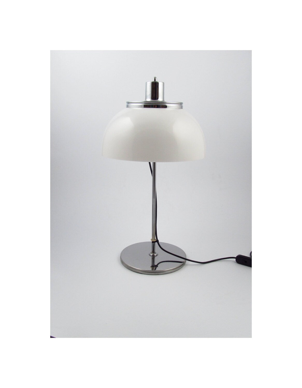 Guzzini 'Mushroom' tafellamp uit de jaren 70 Model 2240 in wit