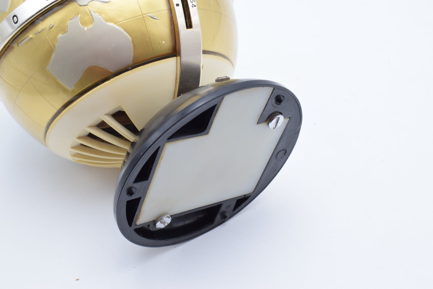 fleetwood radio, panasonic radio, vintage radio globe, world radio, national radio japan, panapet toot a loop, design radio, art deco radio, Marconi radio, zenith radio, radio city new york, Zanuso Richard Sappe, Solid State Radio