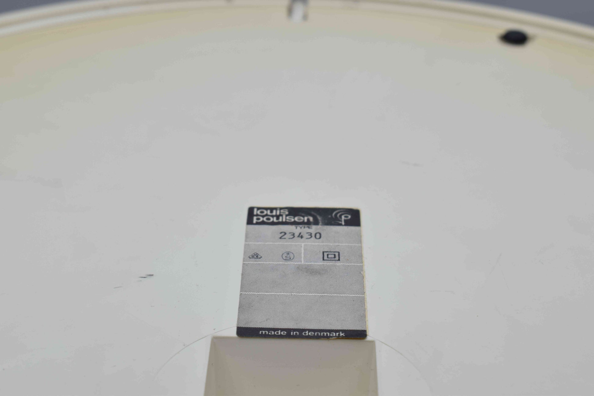 scandinavian, kartell, mid century modern, colombo, table, eames, white, panthella, louis poulsen 23430, danish design, vintage ikea, verner panton, mushroom lamp