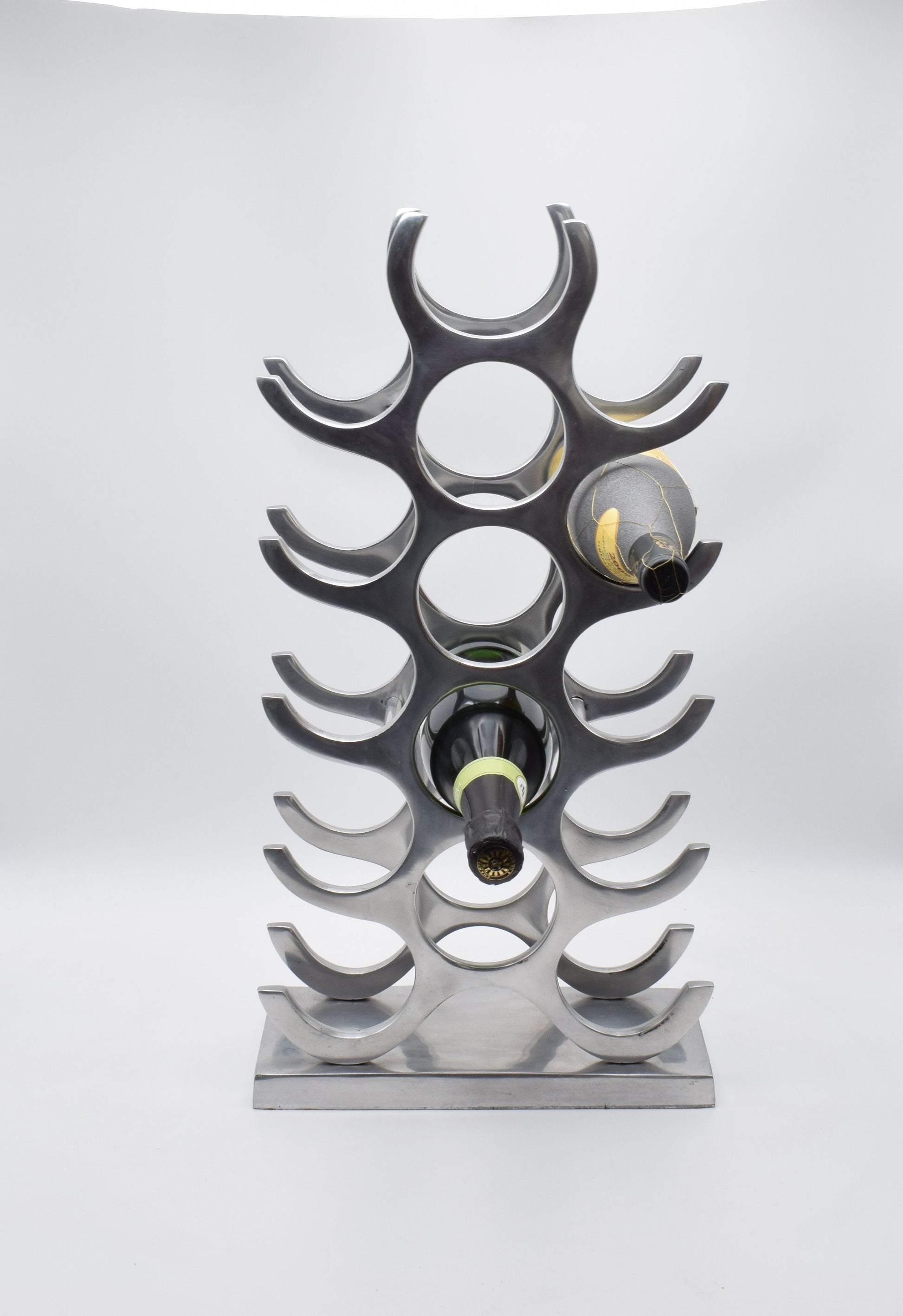 wine rack metal, michael noll, German design, Barolo italy, kitchen design, Château Margaux, Opus One, Marqués de Riscal, modernist decor, bottle holder, industrial interior, wine bottle stand, kitchen storage