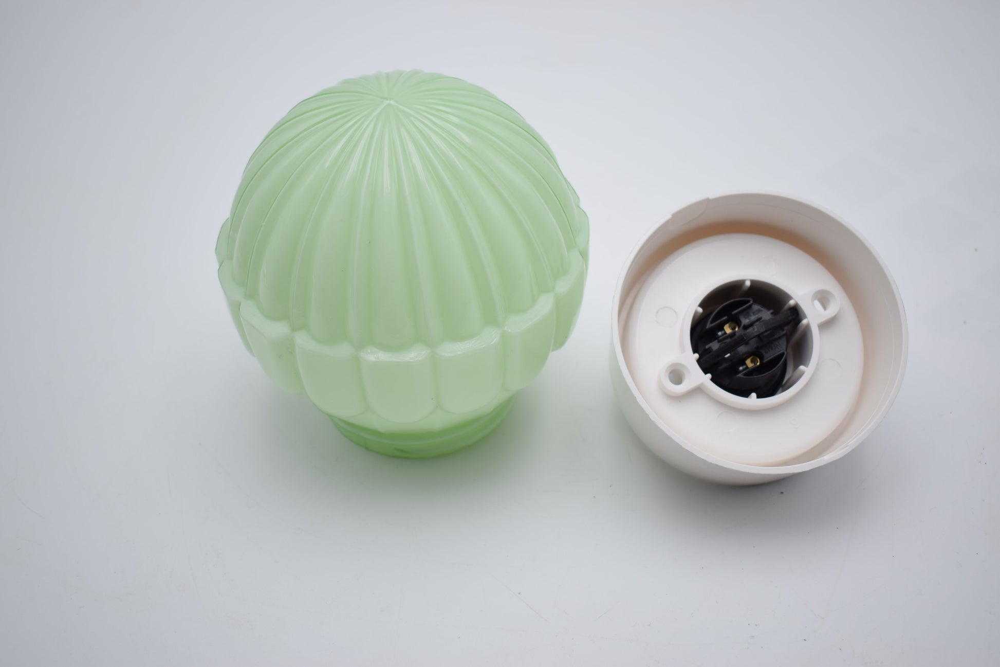 thabur lamp, art deco nouveau, french deco lamp, dutch glass, René Lalique, Le Corbusier, Jean Dunand, bauhaus, toilet light, hallway lamp, glass light bowl, elegant chic lamp, art deco lamp