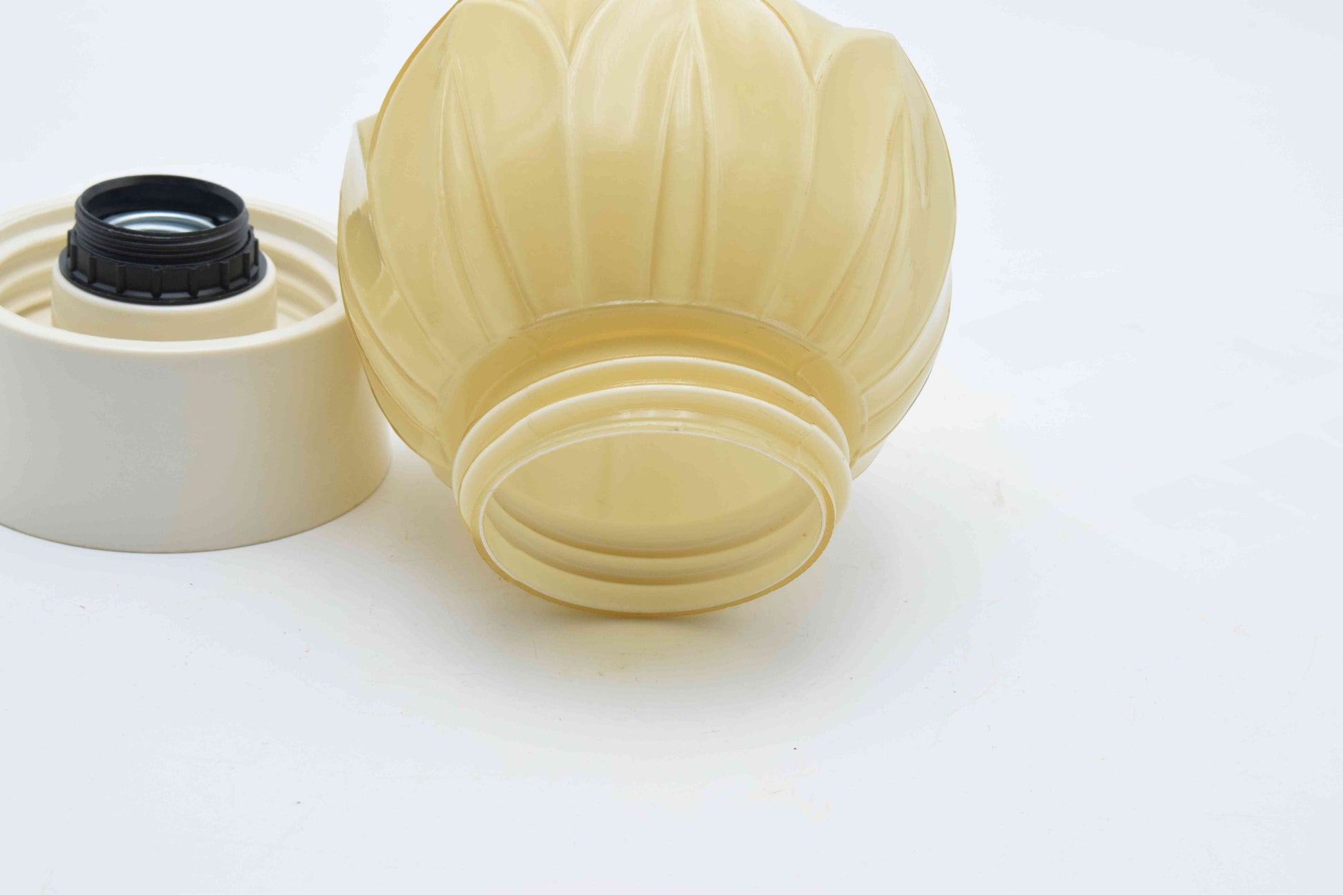 thabur lamp, art deco nouveau, french deco lamp, dutch glass, René Lalique, Le Corbusier, Jean Dunand, Chrysler new york, bauhaus, toilet light, vintage home decor, midcentury lamp, 1920s 1930s lamp