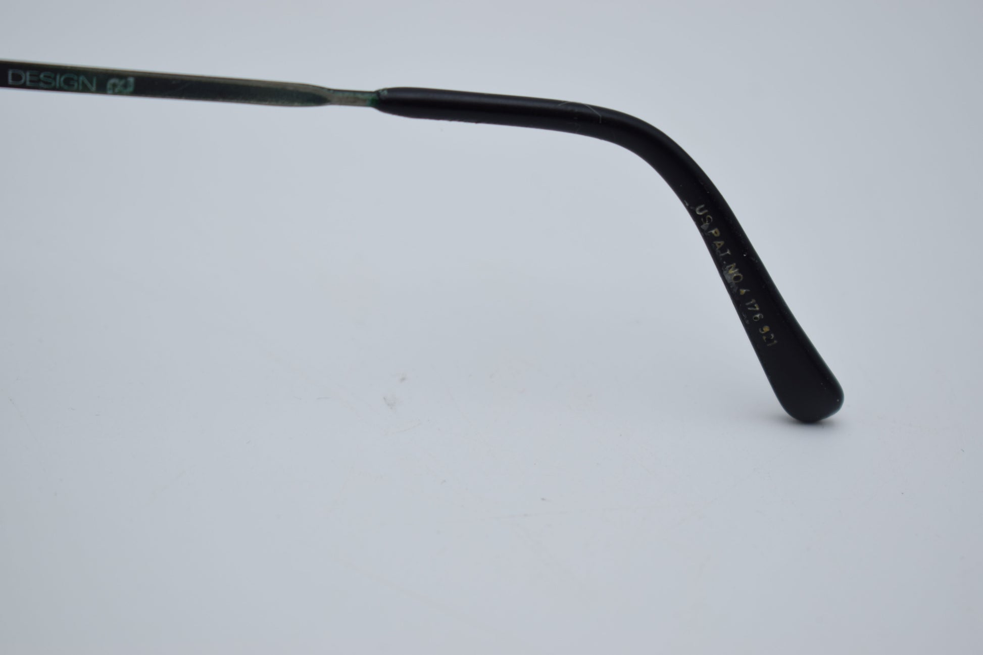 porsche sunglasses, vintage sunglasses, scarface al pacino, mafia sunglasses, 1980s style miami, miami vice, tony montana, design sunglasses, sunglases, sun glasses vintage, cartier rayban, Oakley Gucci, porsche design 5621