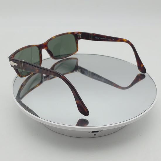 Authentic vintage Persol 2803-S tortoise sunglasses with original case. Made in Italy. Classic designer eyewear in very good vintage condition.