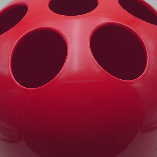 artemide, gismondi, italian design, kartell, colombo, retro, panton, space age, hall, eames, Black, james bond, decirculo