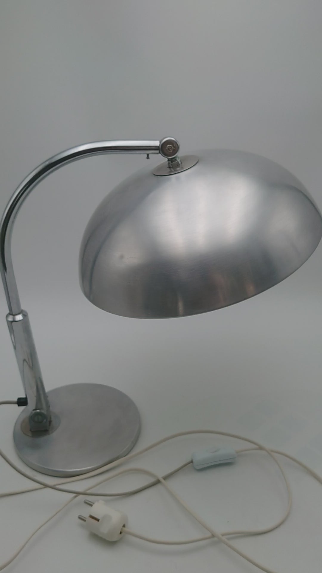 bauhaus, art deco, hala, tabe light, desk light, office, industrial, mid century modern, dutch, kaiser dell, rietveld, jugendstil, mid century