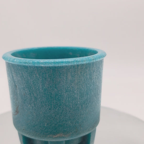 ad copier, cactus pot, flower pot, ceramic glass design, leerdam glass, 1950s graniver, art deco vase, presed glass, René Lalique, Dale Chihuly, Iittala glass, unica series, green yellow vase