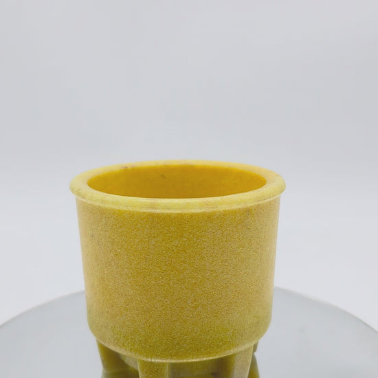 ad copier, cactus pot, flower pot, ceramic glass design, leerdam glass, 1950s graniver, art deco vase, presed glass, René Lalique, Dale Chihuly, Iittala glass, unica series, green yellow vase