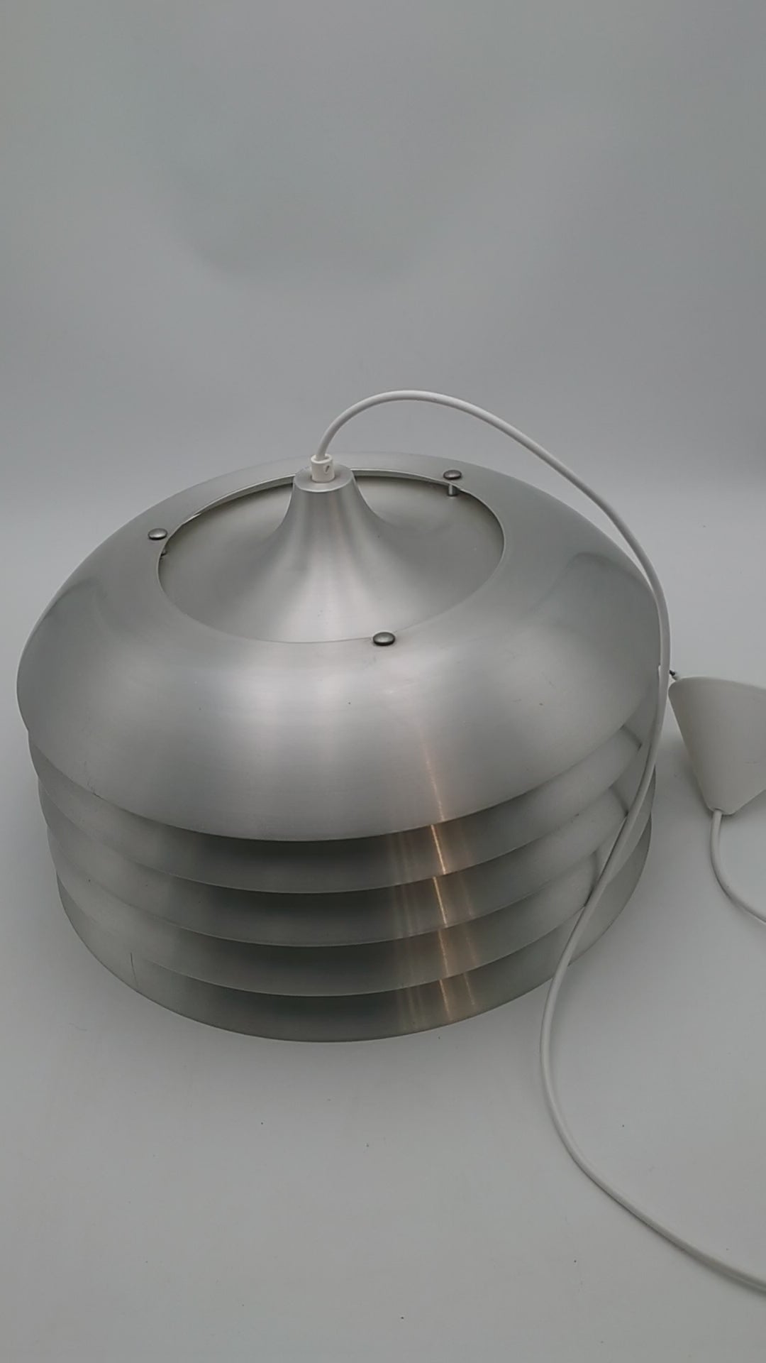 jakobsson, svera, AB Markaryd, Swedish design ikea, danish design, dutchdesign lamp, pendant lamp, salmon pink lamp, big hanging lamp, kitchen lamp, living room lamp, fog morup vintage, vintage lamp