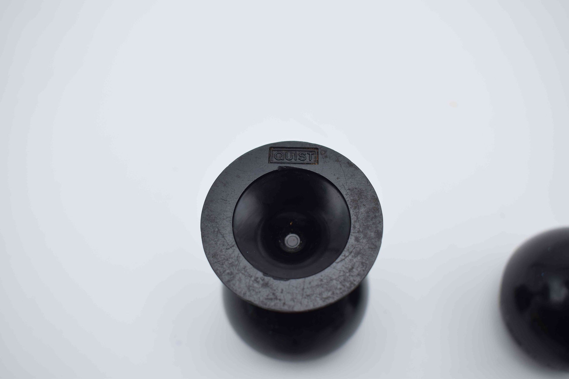 quist, salt pepper shaker, kitchen design, west germany, mid century modern, space age, atomic age, 1970s style, colombo saarinen, aarnio panton, arne jacobsen, associati, magistretti