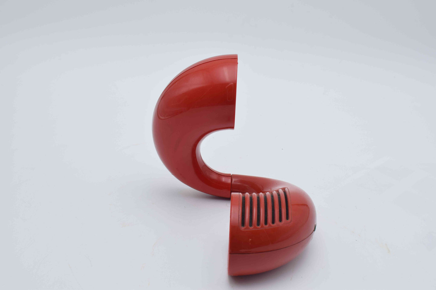 Toot-a-Loop panasonic Red plastic AM-transistor wrist-radio R-72