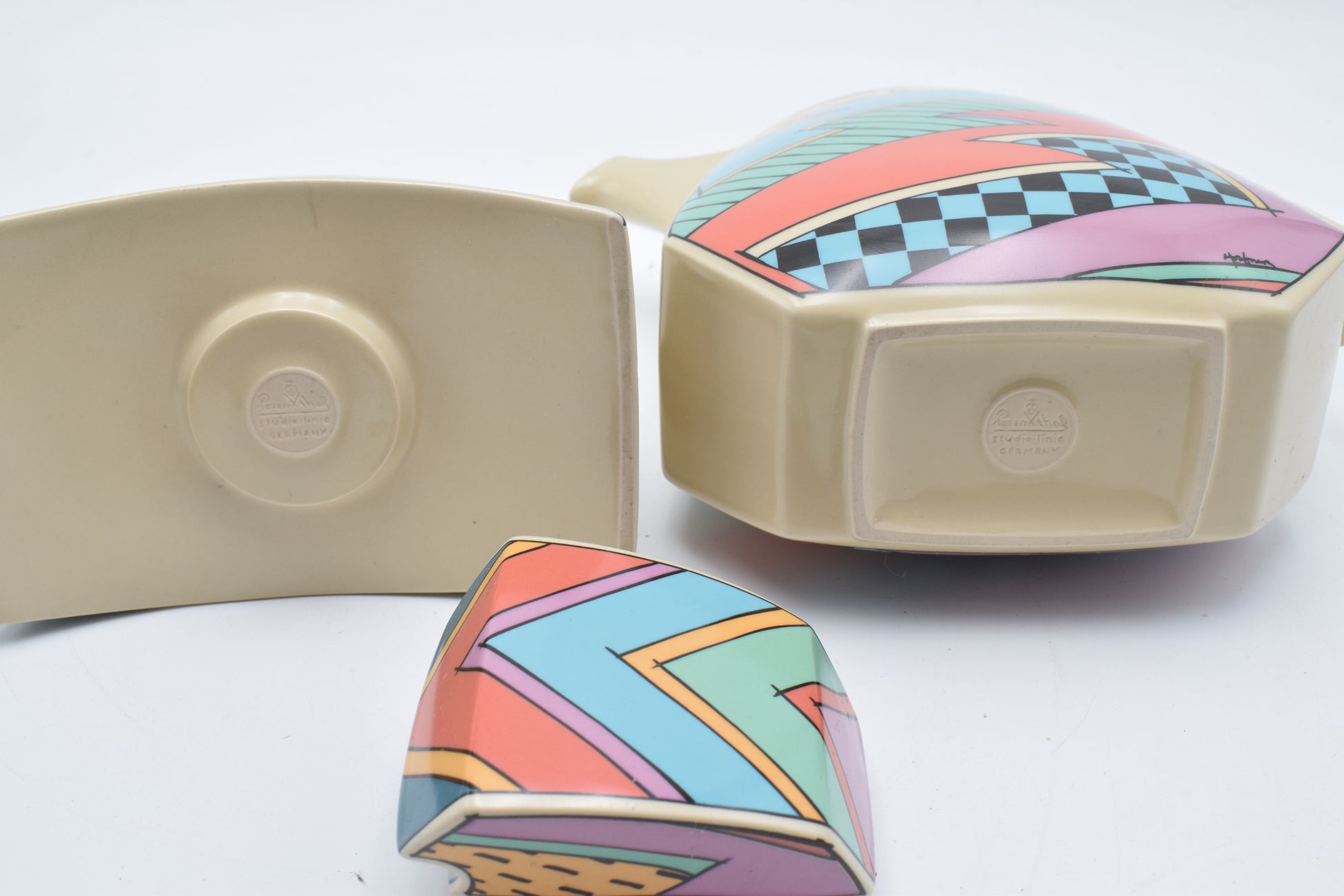 memphis style, rosenthal ceramics, rosenthal porcelain, vintage plates, flash one rosenthal, 1980s design, vintage kitchenware, Villeroy Boch, design kitchenware, Dorothy Hafner, keith haring, Andy Warhol, popart