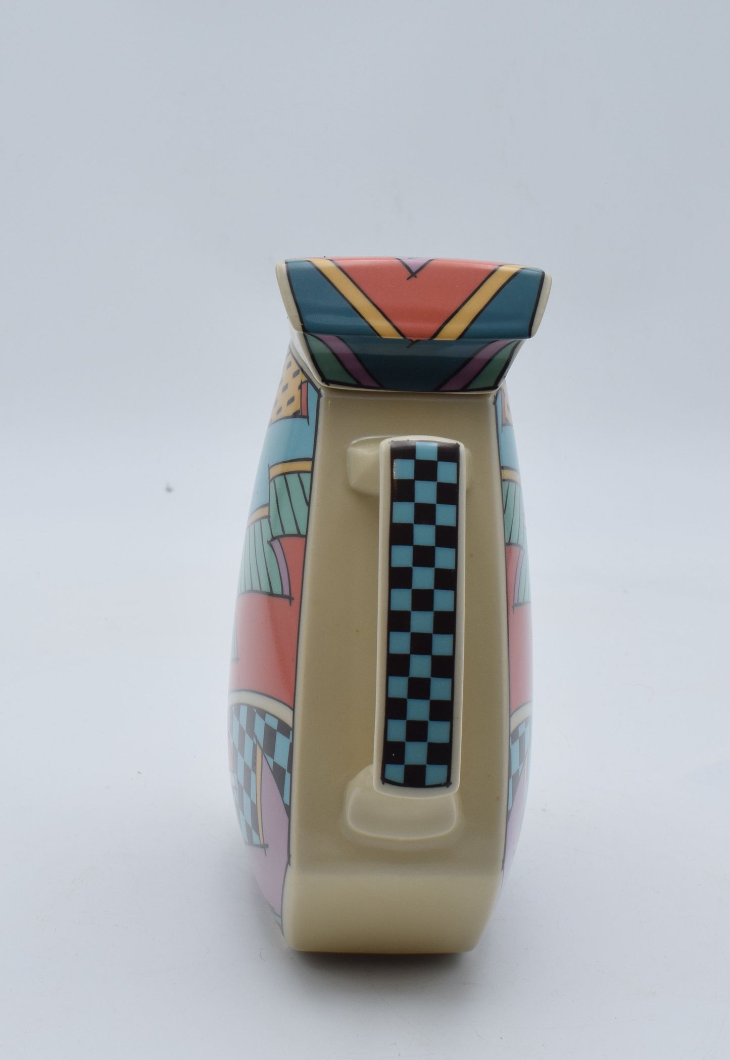 memphis style, rosenthal ceramics, rosenthal porcelain, vintage plates, flash one rosenthal, 1980s design, vintage kitchenware, Villeroy Boch, design kitchenware, Dorothy Hafner, keith haring, Andy Warhol, popart