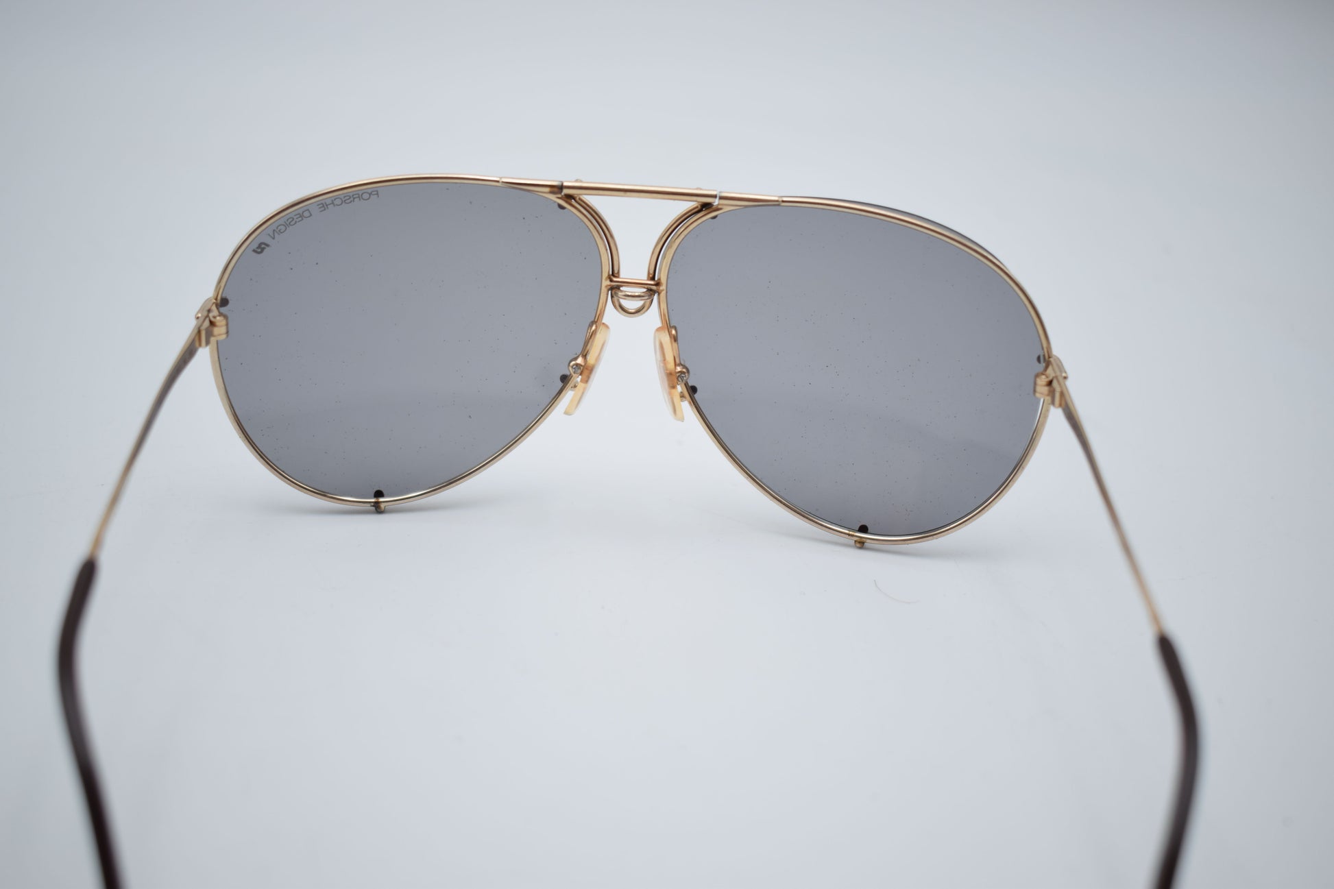 porsche sunglasses, vintage sunglasses, scarface al pacino, mafia sunglasses, 1980s style miami, miami vice, tony montana, design sunglasses, sunglases, sun glasses vintage, cartier rayban, Oakley Gucci, porsche design 5621