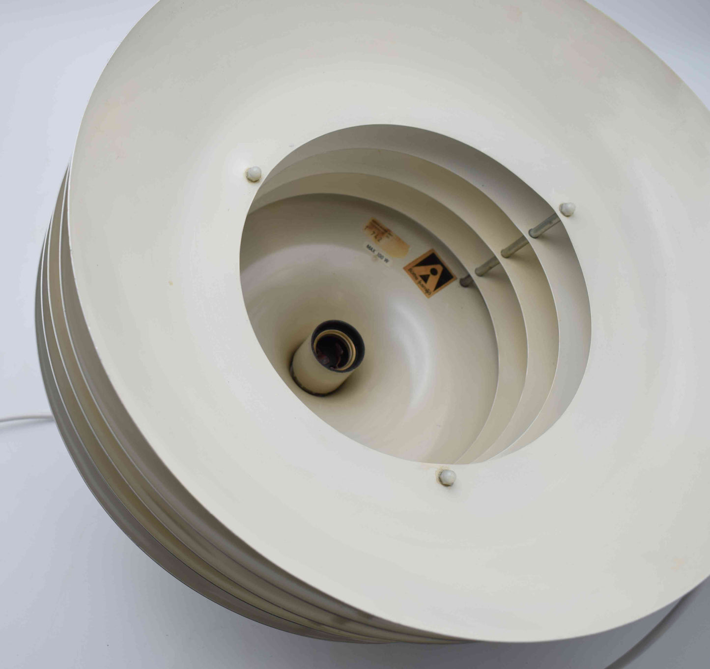 jakobsson, svera, AB Markaryd, Swedish design ikea, danish design, dutchdesign lamp, pendant lamp, salmon pink lamp, big hanging lamp, kitchen lamp, living room lamp, fog morup vintage, vintage lamp