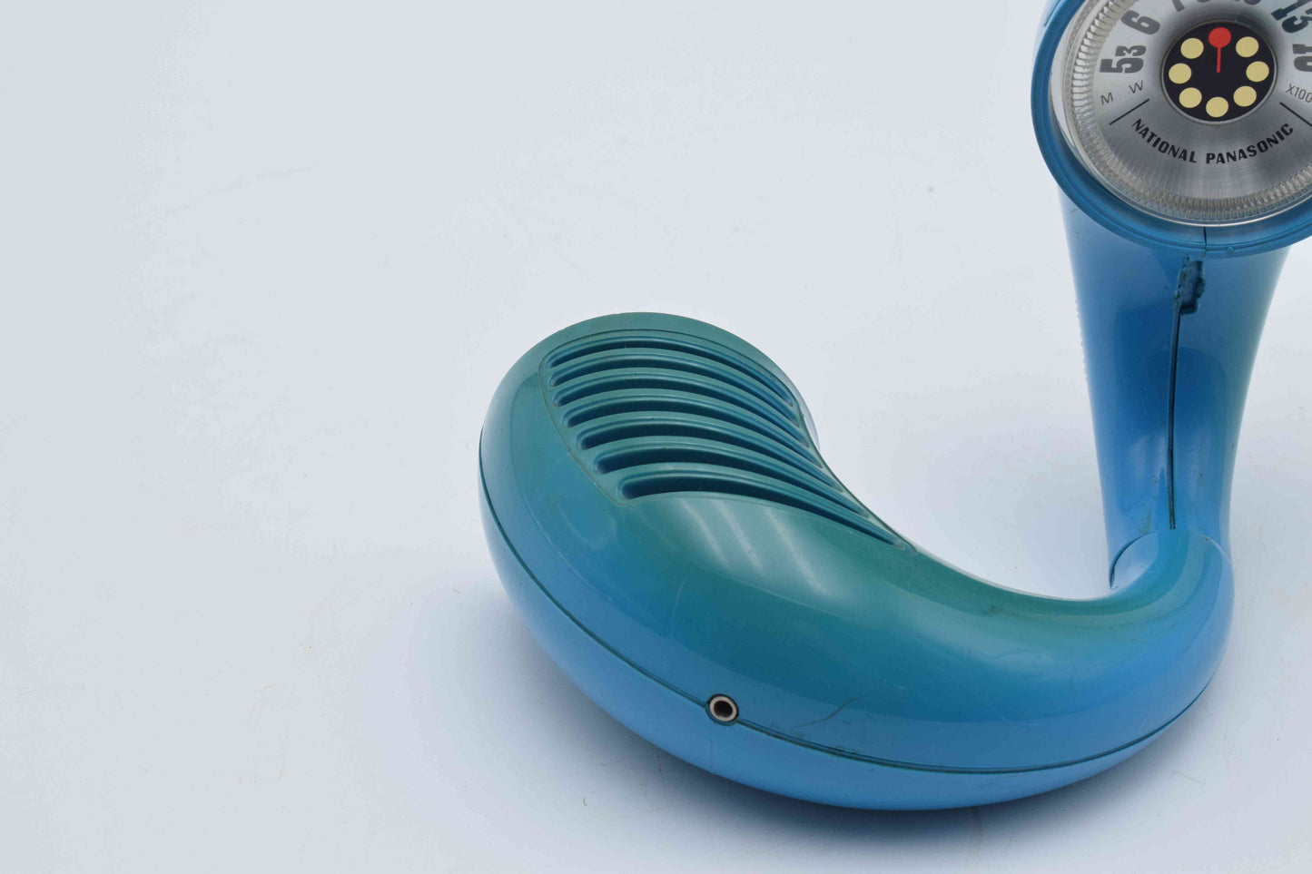 Red radio panasonic, toot a loop, red retro radio, panapet, japan radio, design radio, walkman, mp3 player, iphone, verner panton era, space age radio, special gift, national panasonic