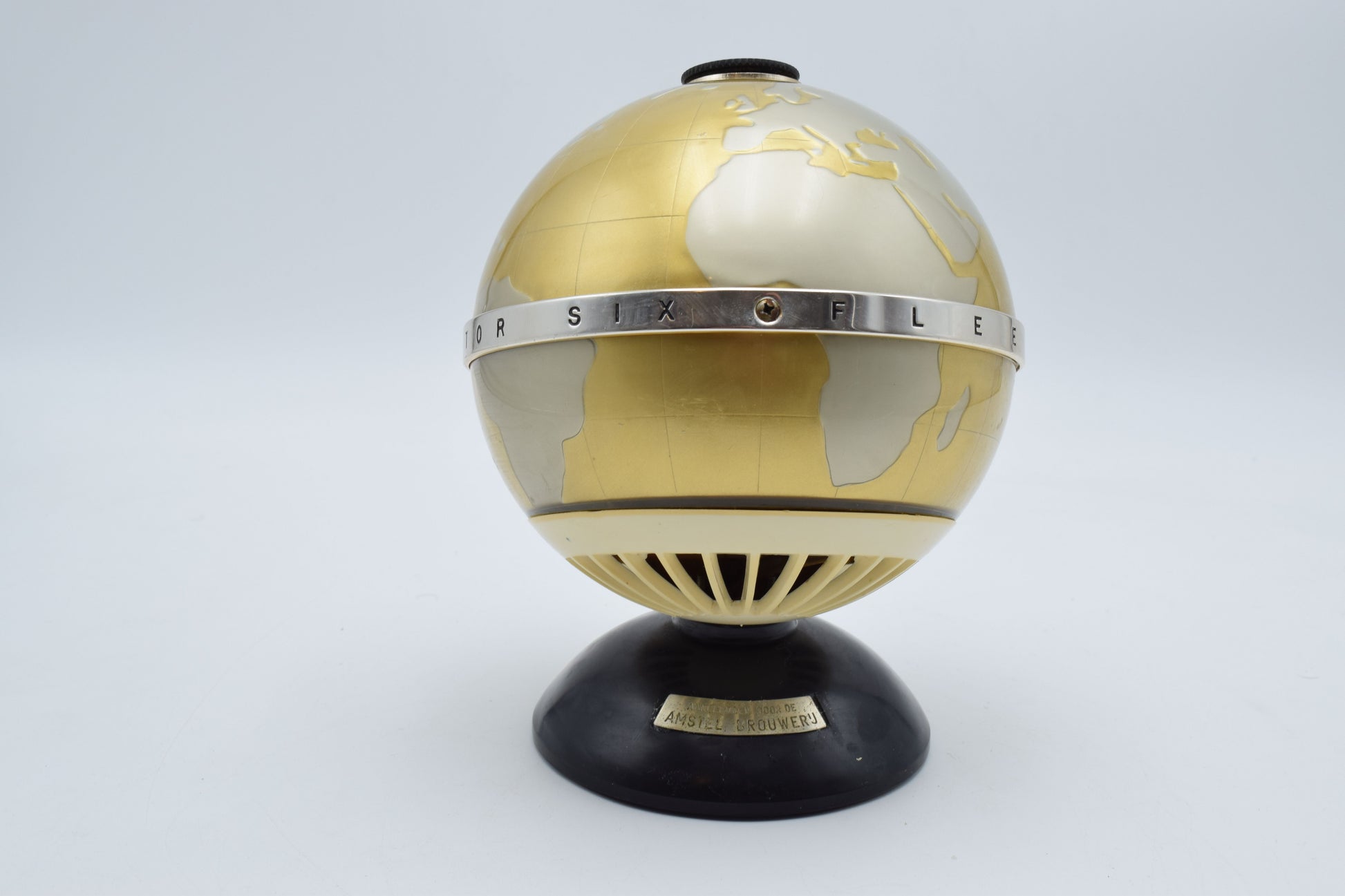 fleetwood radio, panasonic radio, vintage radio globe, world radio, national radio japan, panapet toot a loop, design radio, art deco radio, Marconi radio, zenith radio, radio city new york, Zanuso Richard Sappe, Solid State Radio
