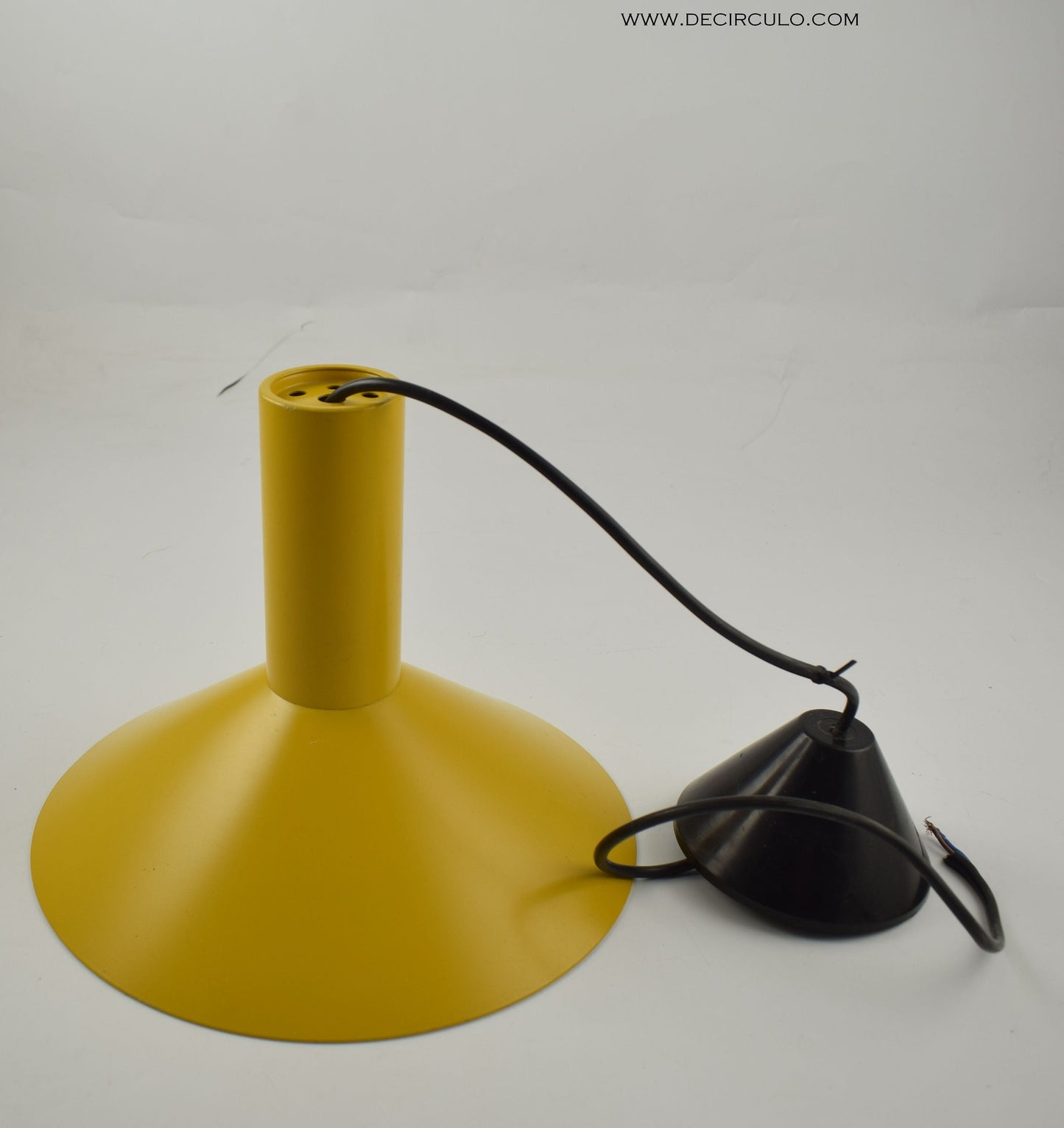 Fog en Morup Formel 1 gele hanglamp ontworpen door Hans Due, Denemarken 1975.