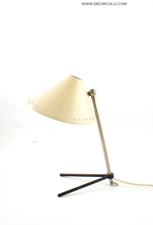 Lámpara de mesa o de pared Pinocho de color blanco crema diseñada en 1956 por H.Th.A. Busquet